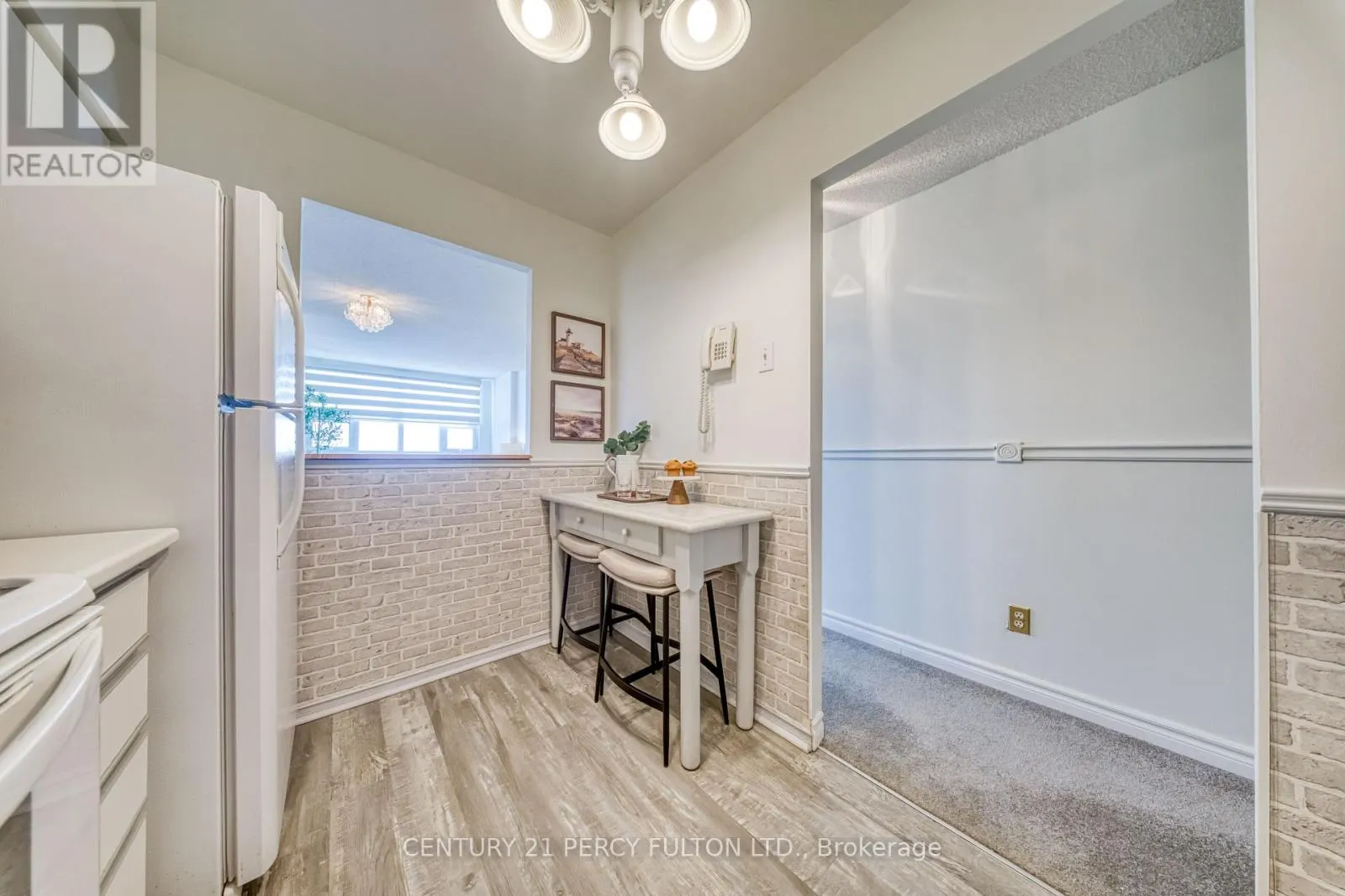 1004 - 2 WESTNEY ROAD N