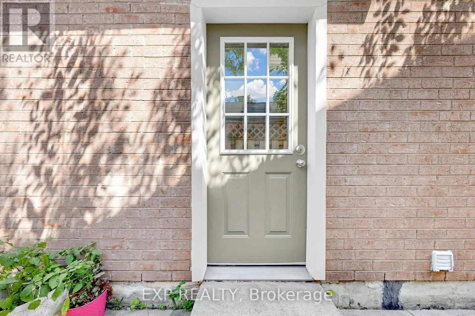 63 FENWICK AVENUE
