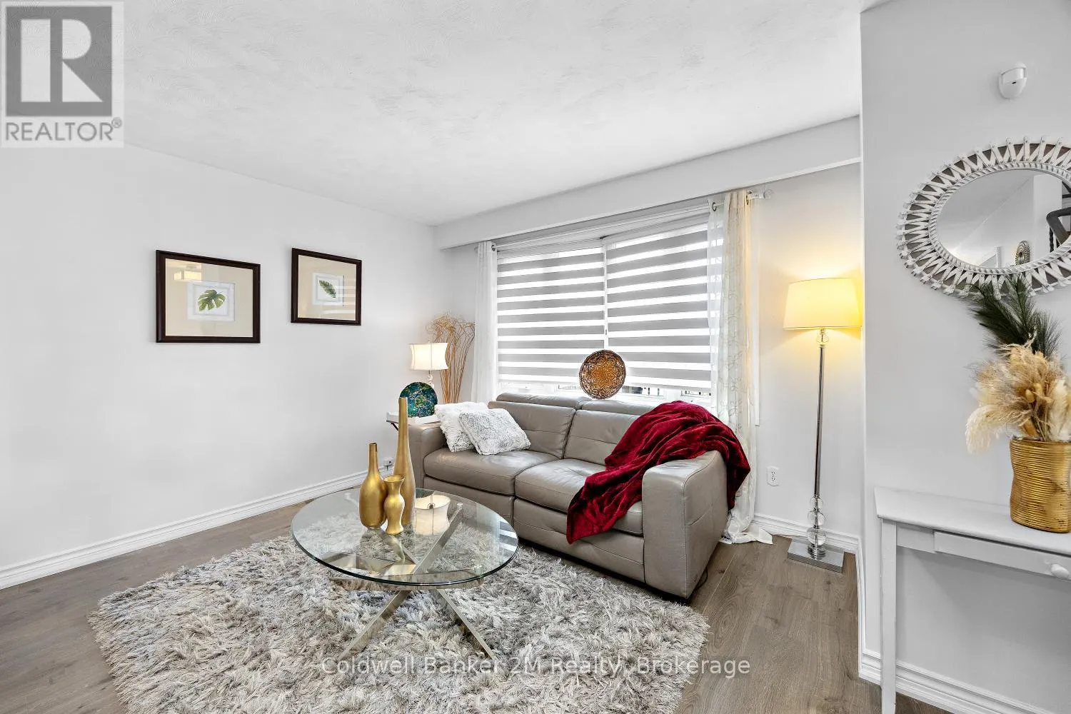 152 TAUNTON ROAD W