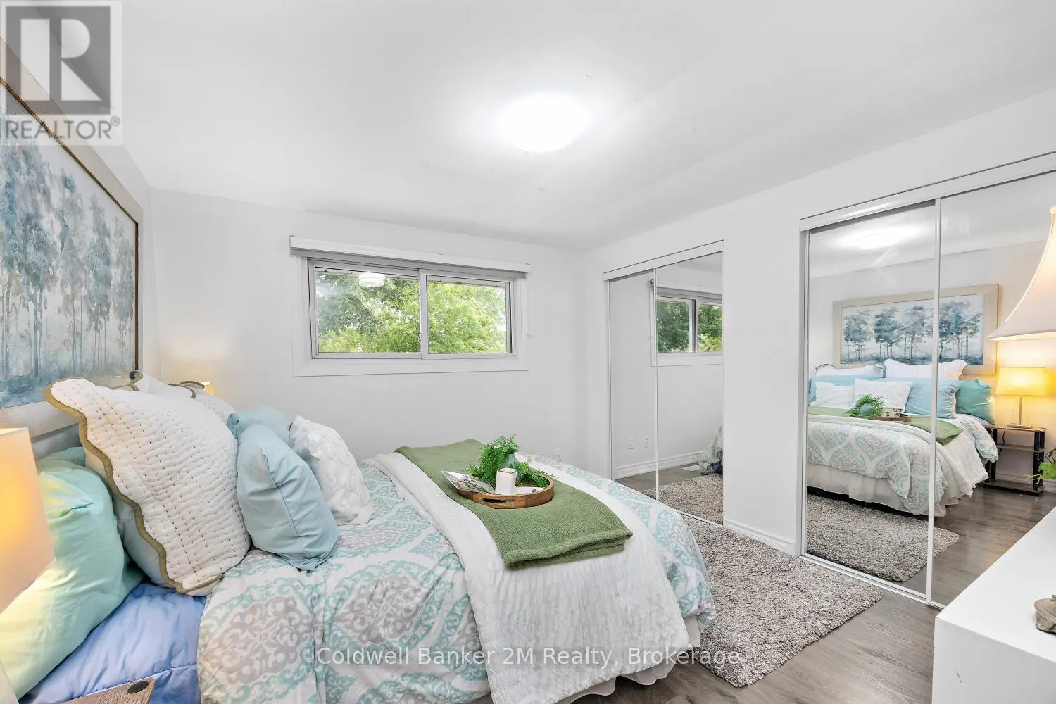 152 TAUNTON ROAD W