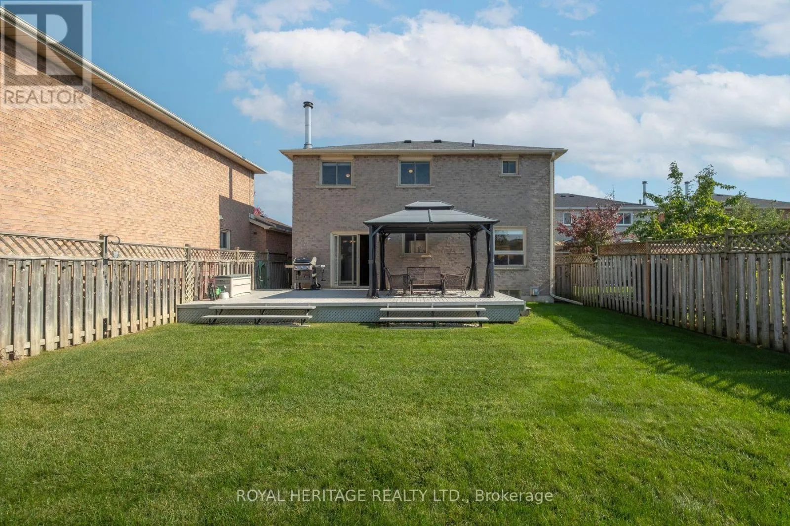 8 DAKIN DRIVE
