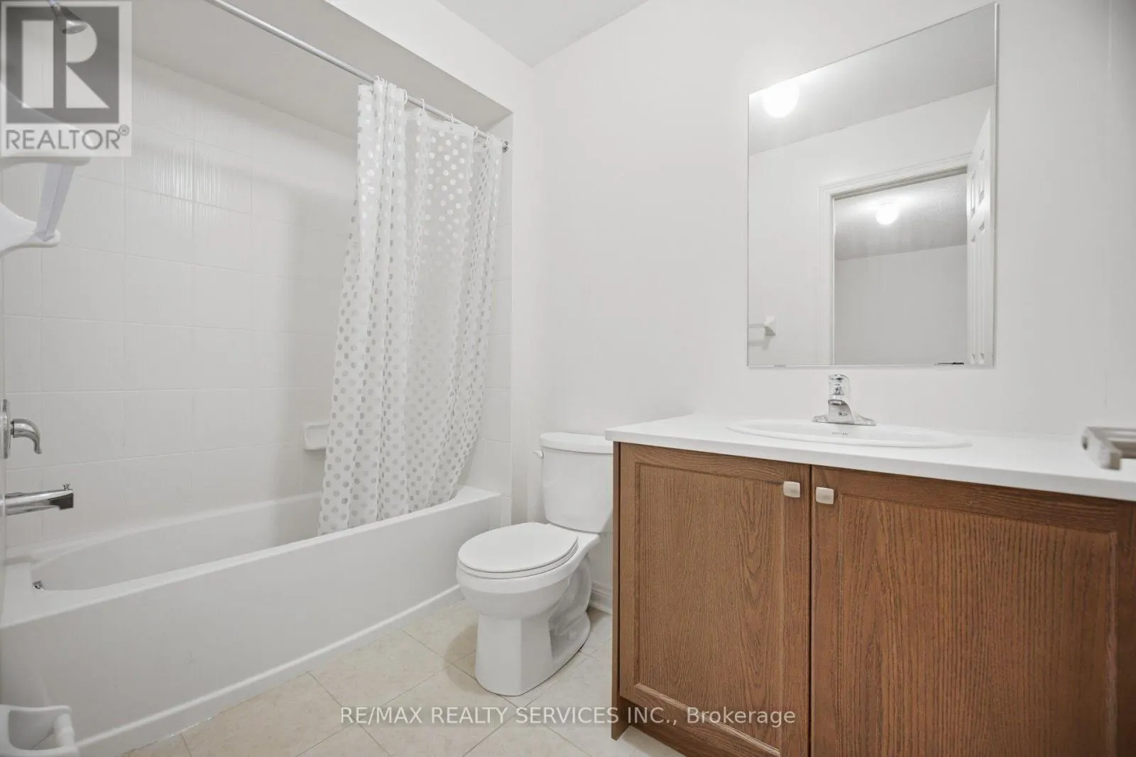1221 JIM BREWSTER CIRCLE