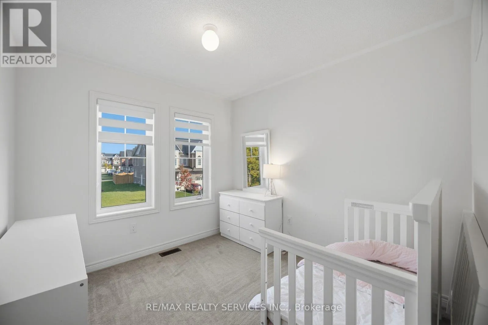 1221 JIM BREWSTER CIRCLE
