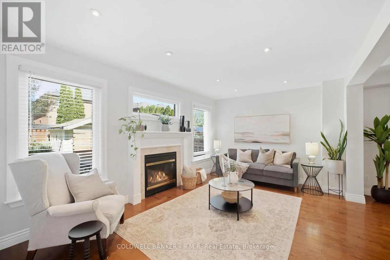 6 MERCHANTS AVENUE