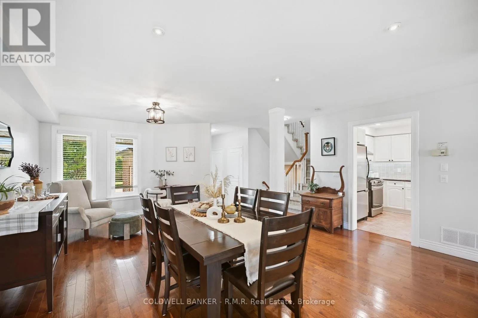 6 MERCHANTS AVENUE