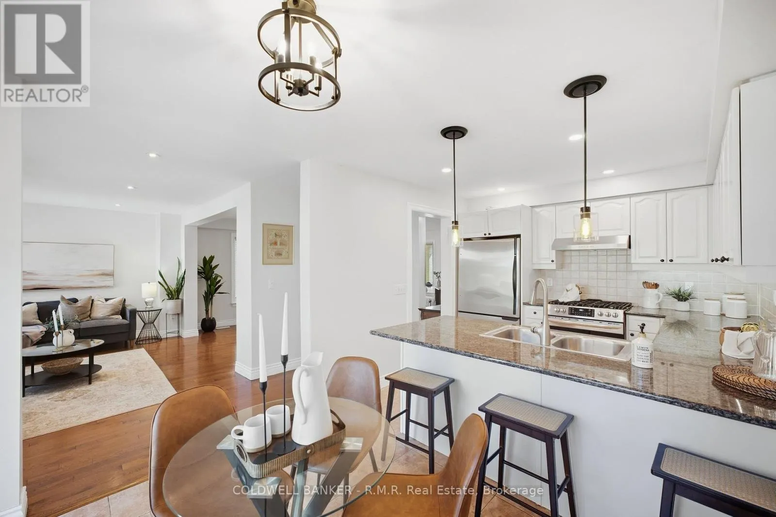 6 MERCHANTS AVENUE