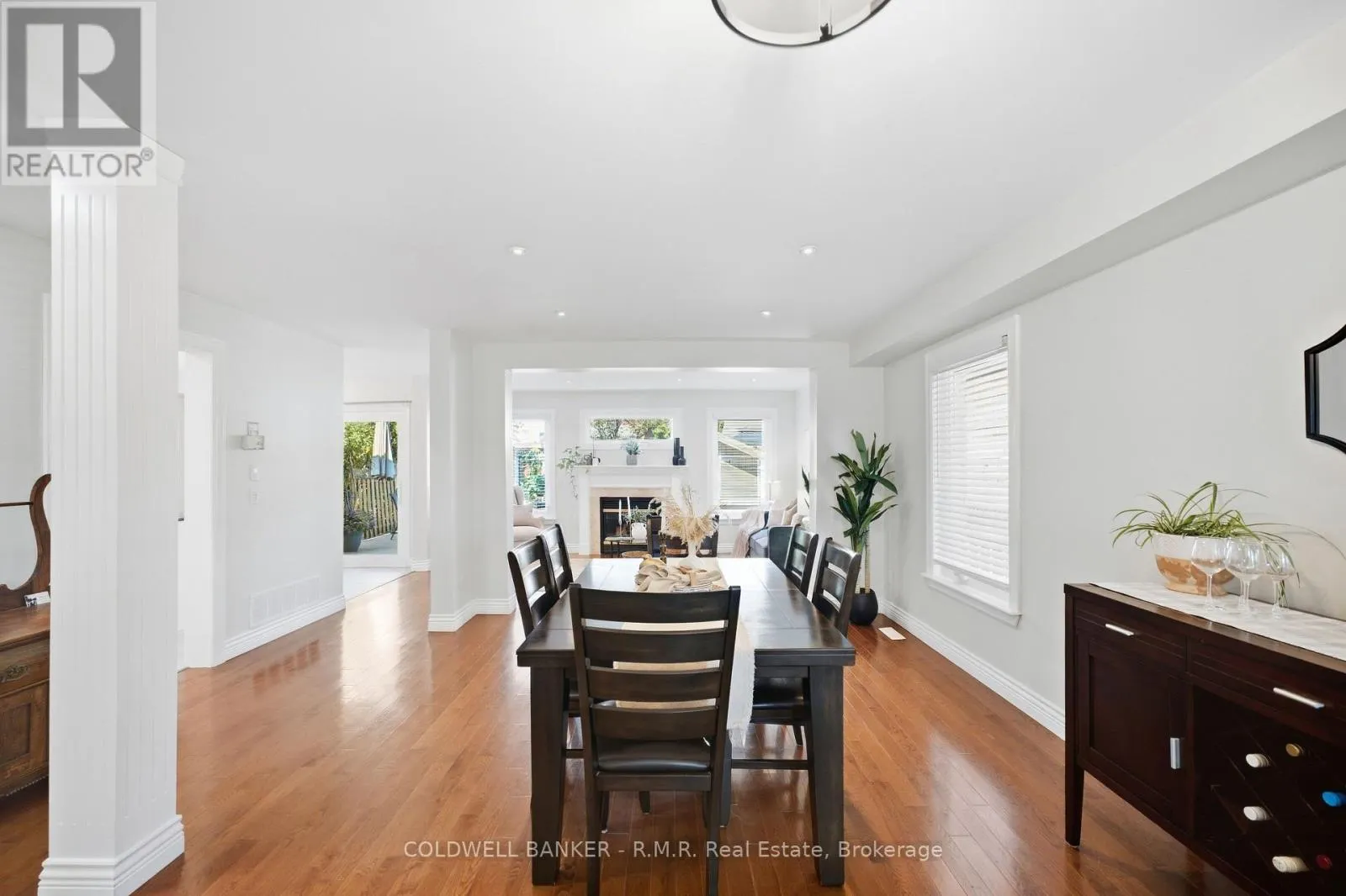 6 MERCHANTS AVENUE