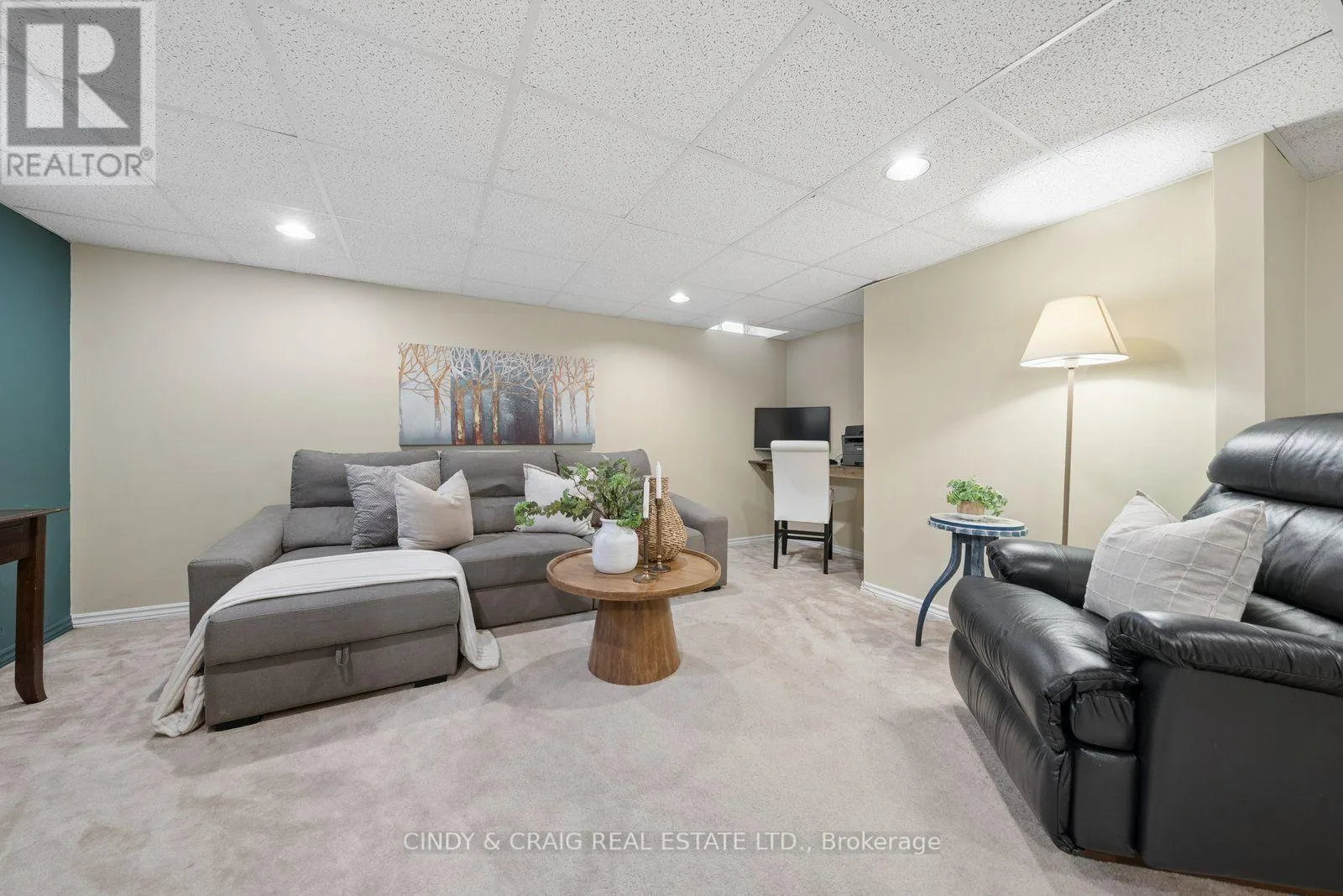 5 GRADY DRIVE