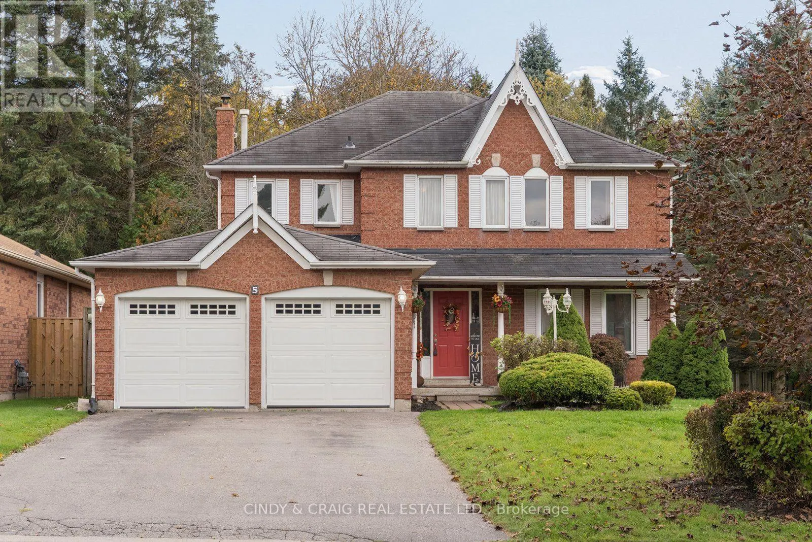 5 GRADY DRIVE