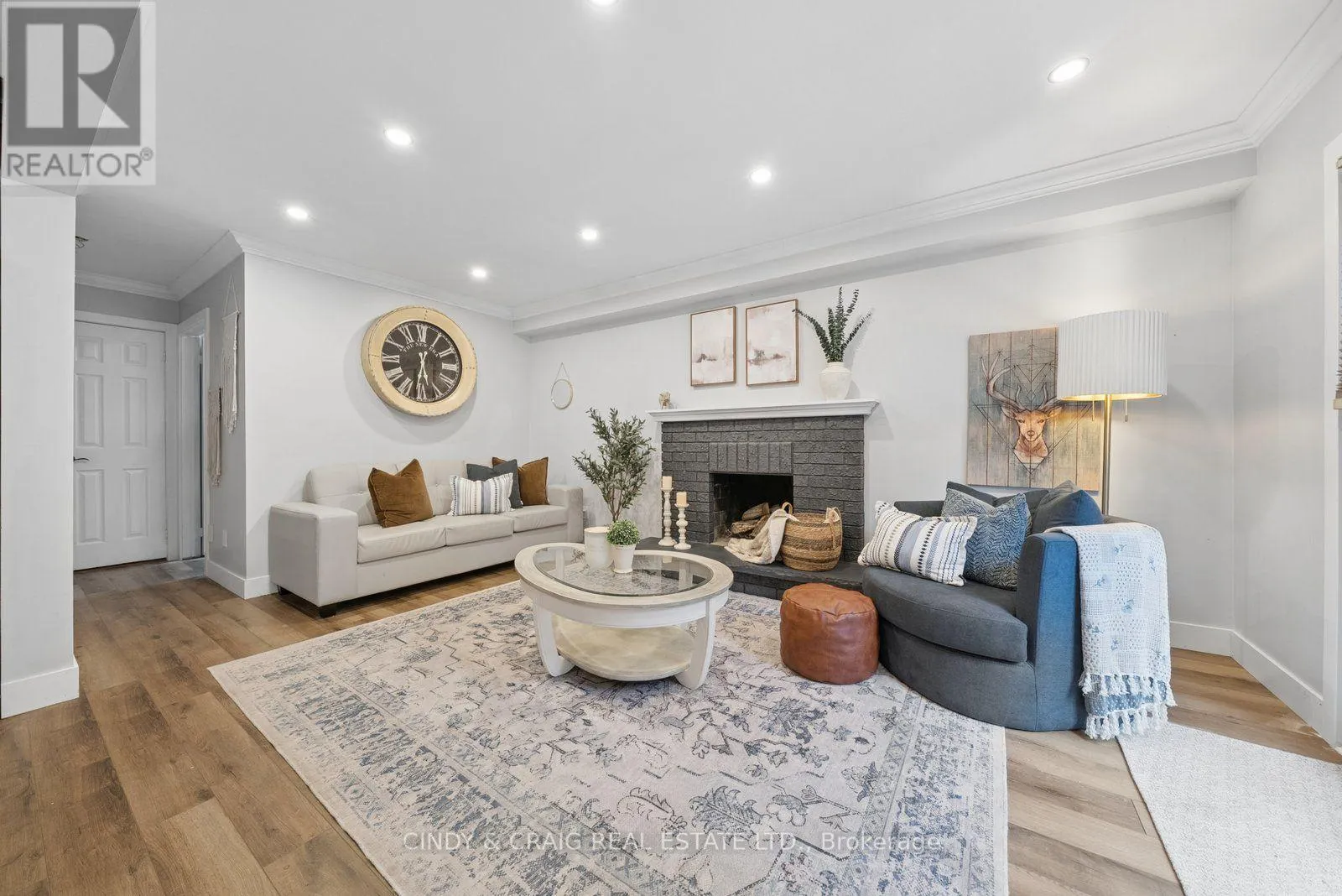 5 GRADY DRIVE