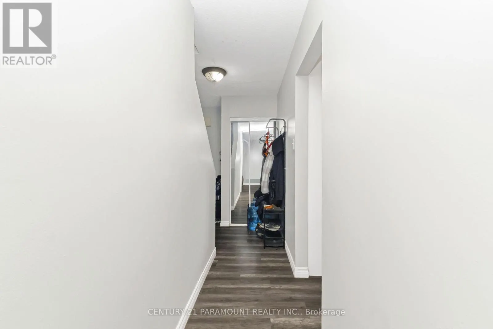 116 - 1010 GLEN STREET
