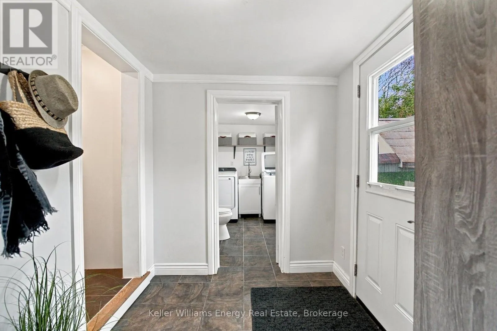 123 BARRIE AVENUE