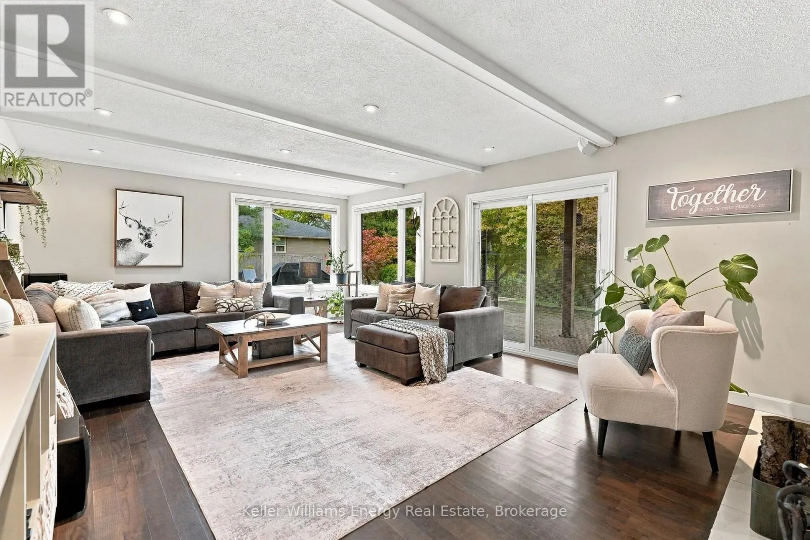 950 SWISS HEIGHTS