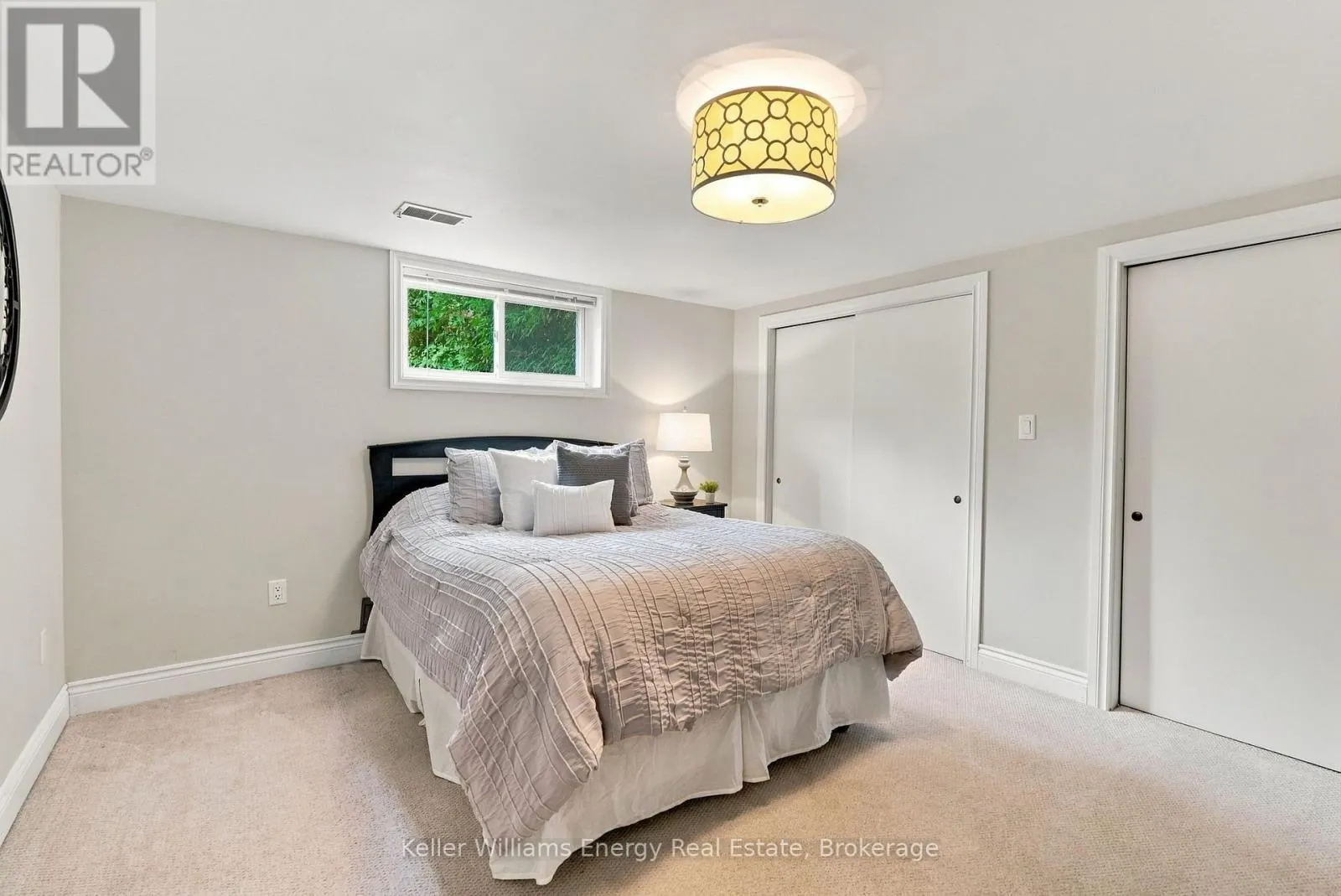 950 SWISS HEIGHTS