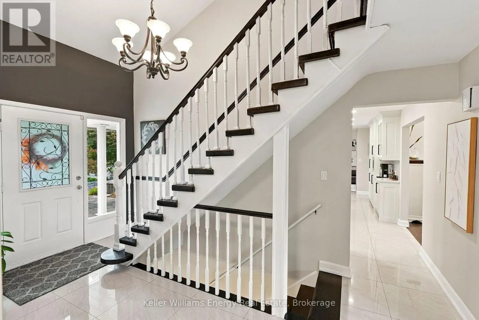 950 SWISS HEIGHTS