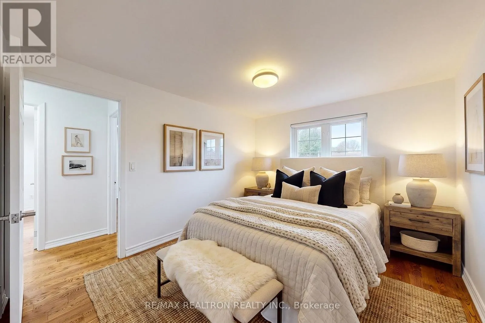 98 THORNCLIFFE STREET