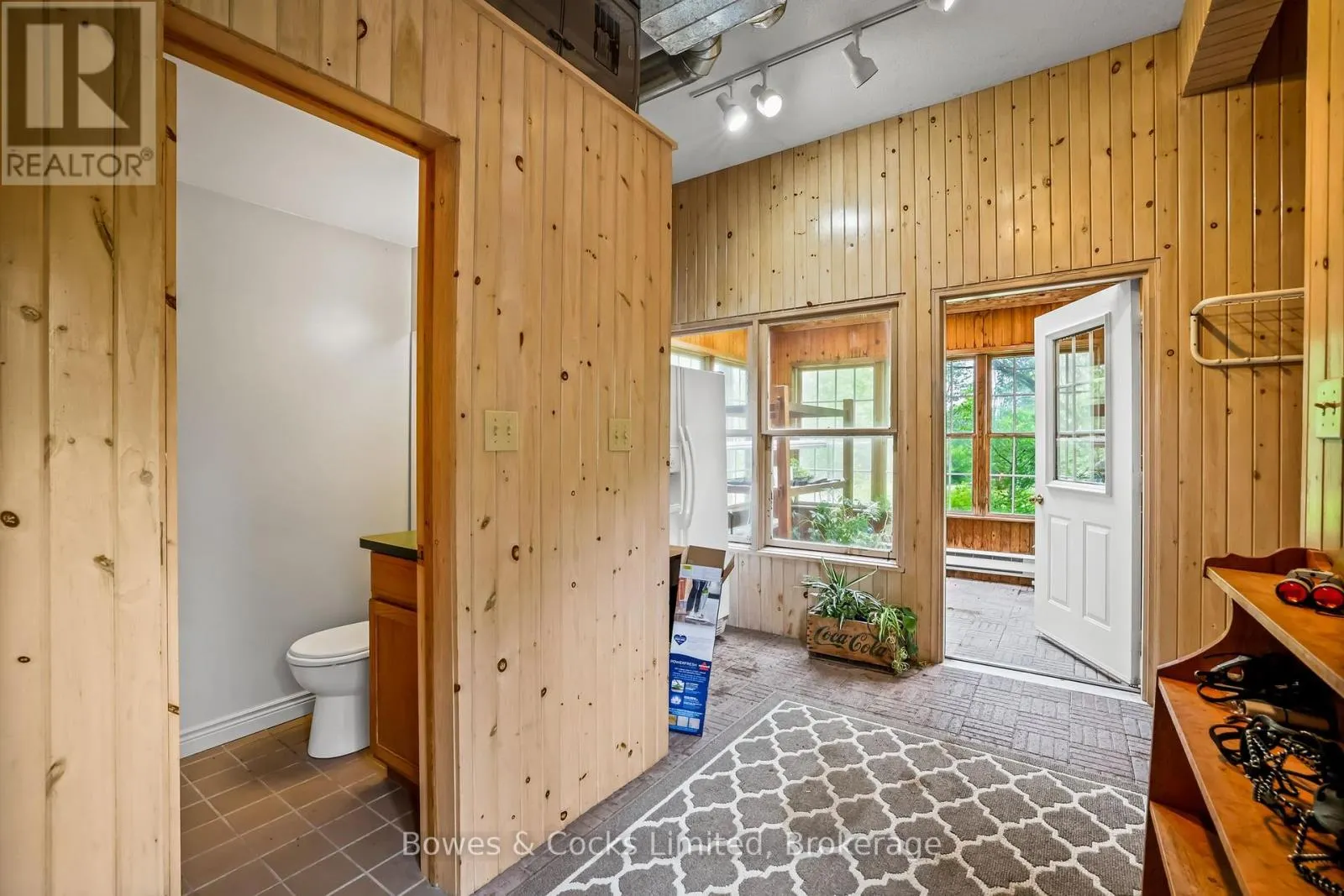3255 POLLARD ROAD