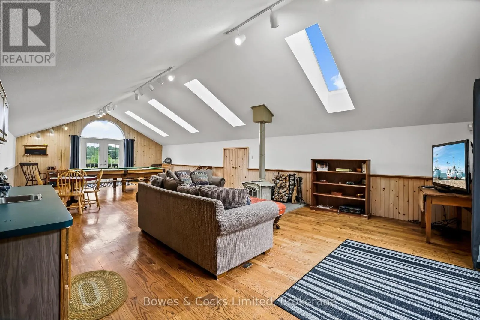 3255 POLLARD ROAD