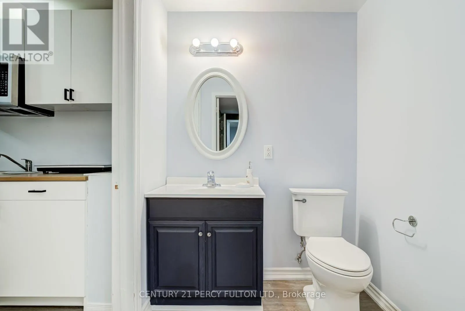 1842 DALHOUSIE CRESCENT