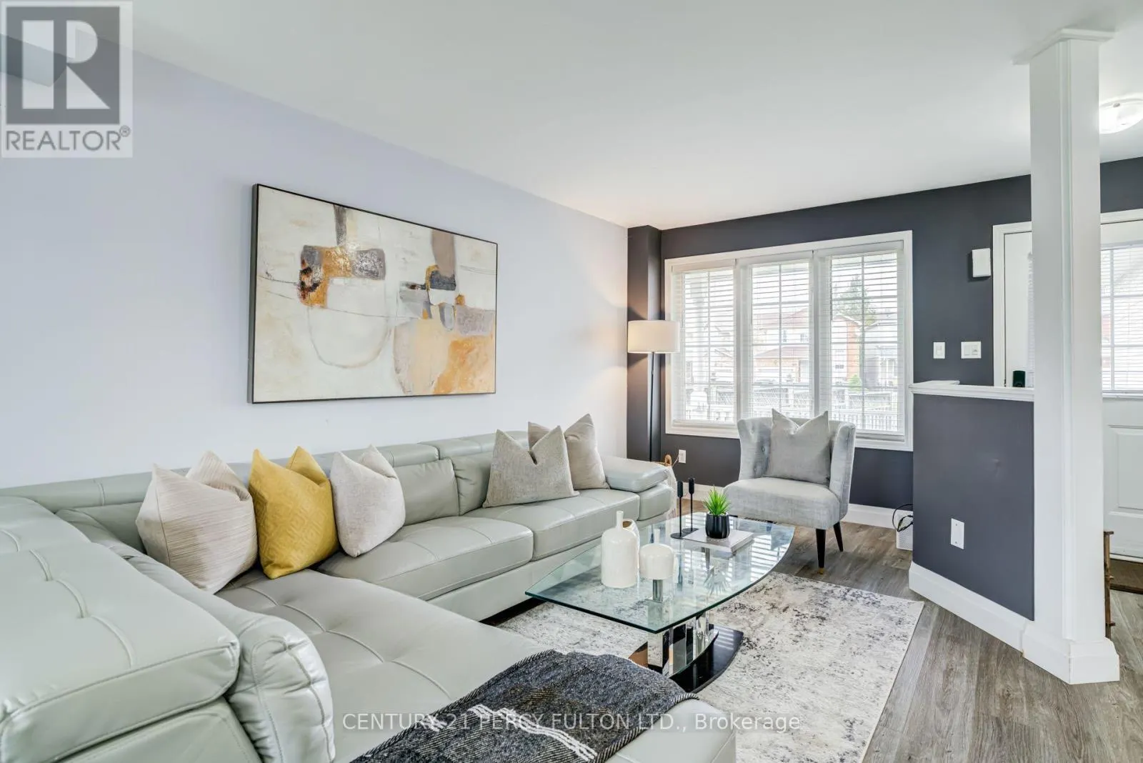 1842 DALHOUSIE CRESCENT