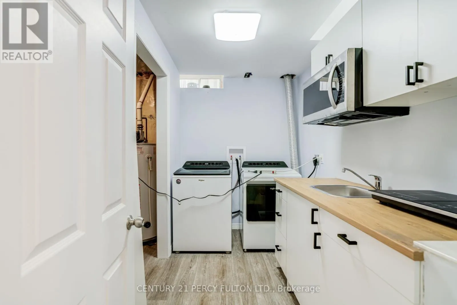 1842 DALHOUSIE CRESCENT
