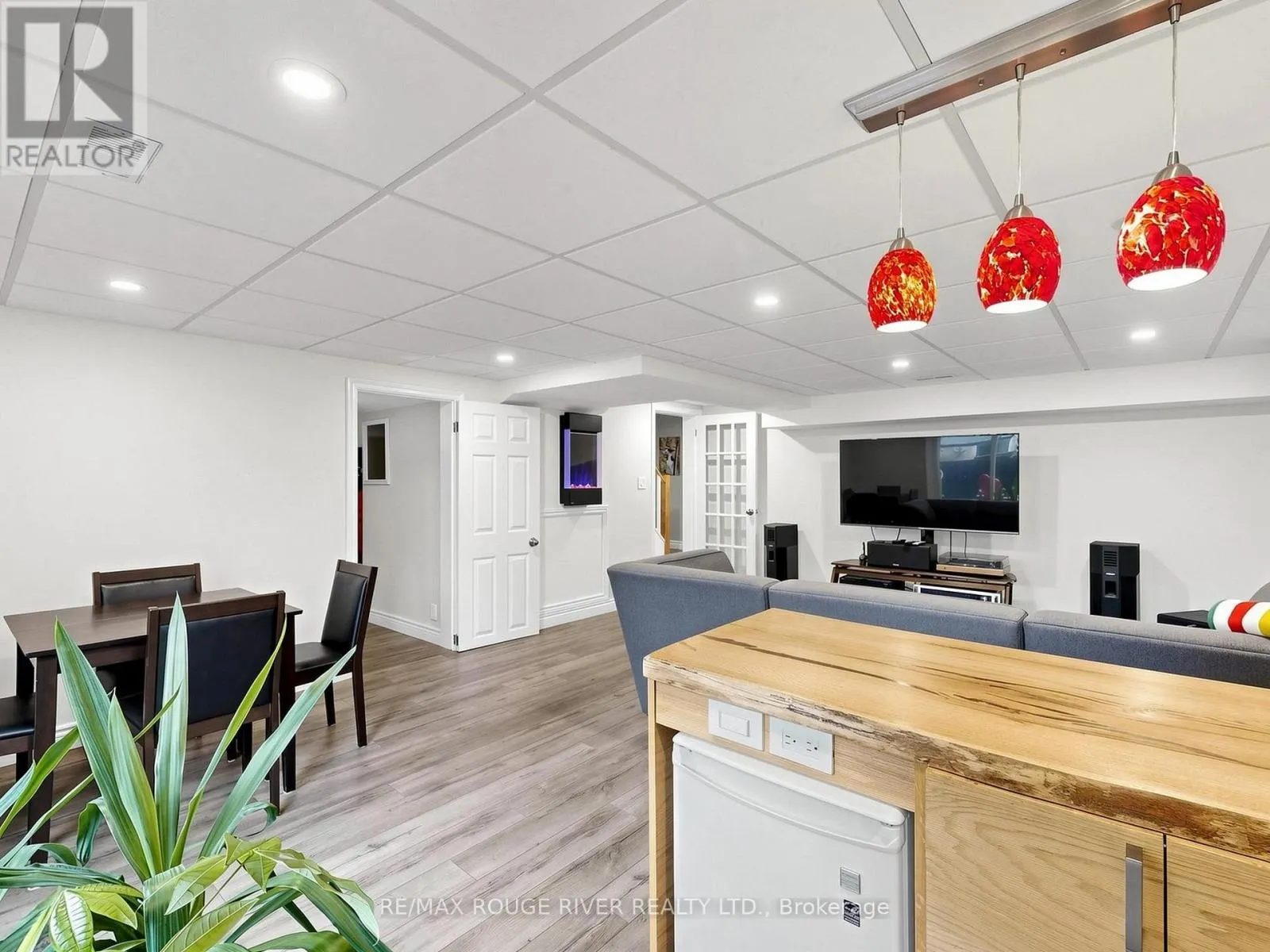 1739 ADA COURT