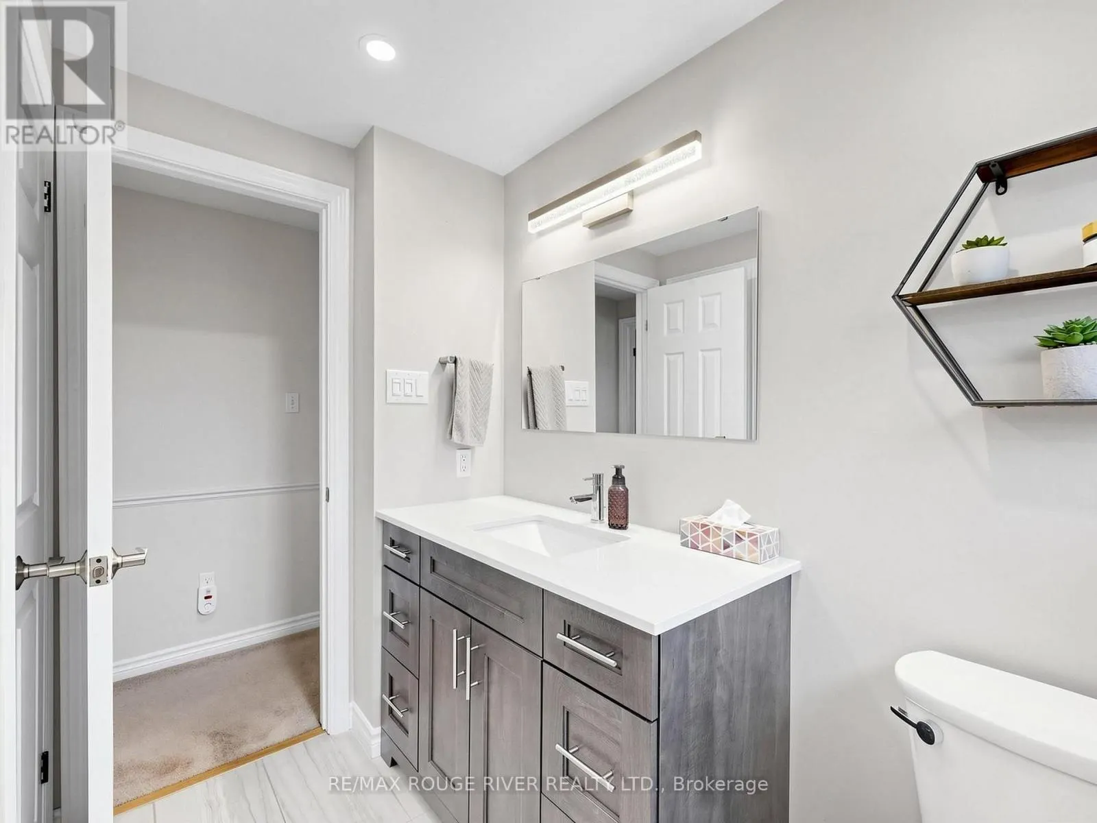 1739 ADA COURT