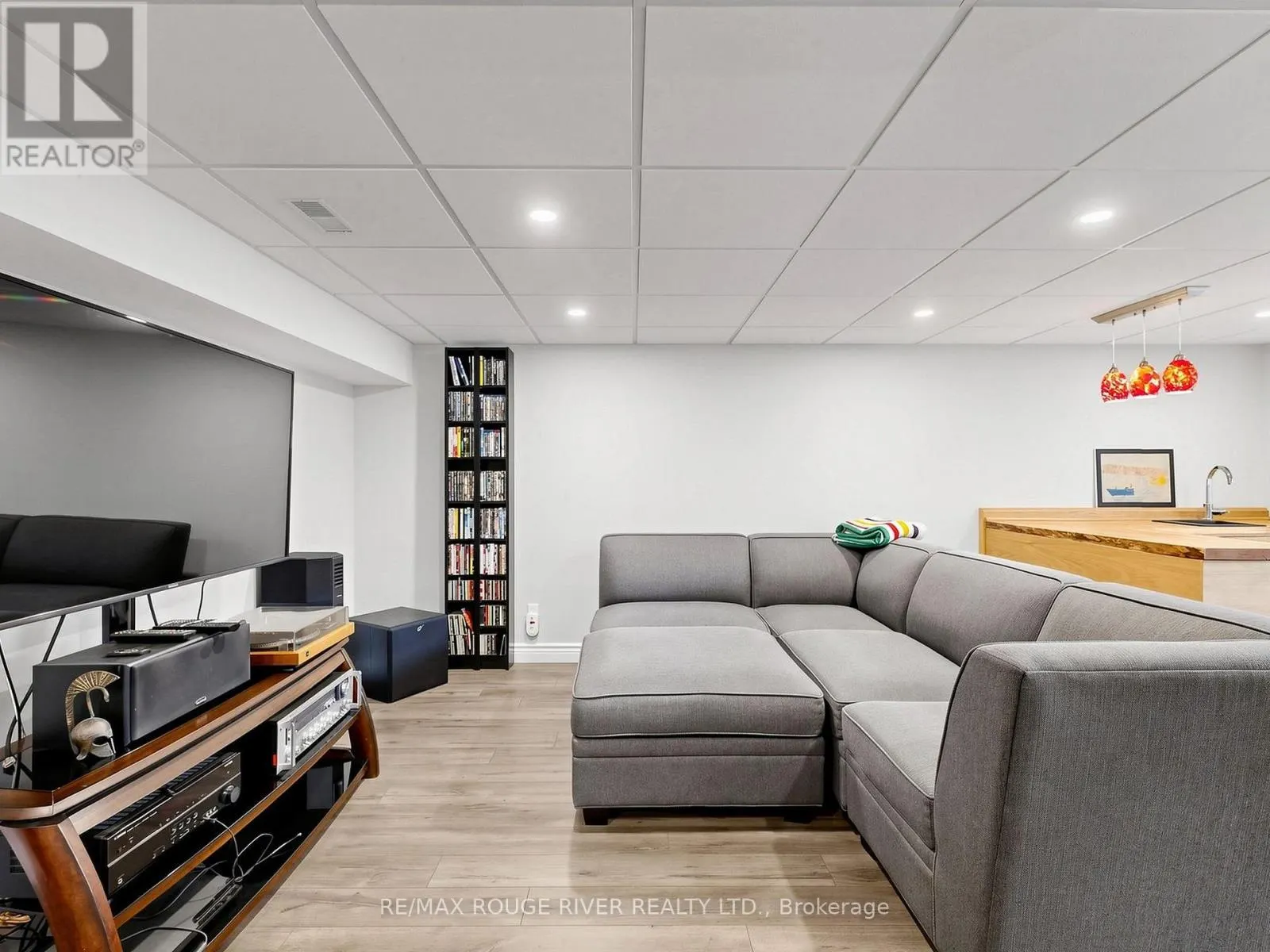 1739 ADA COURT
