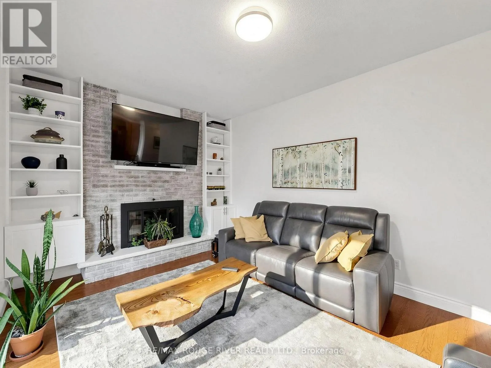 1739 ADA COURT