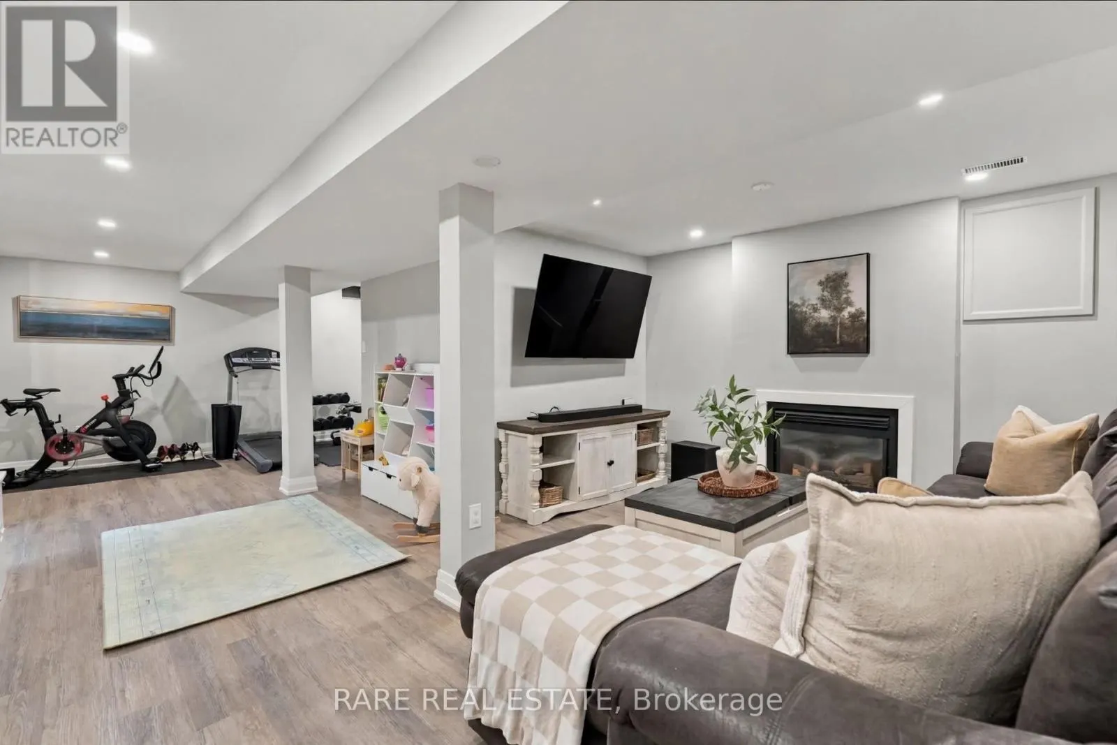 57 FENWICK AVENUE