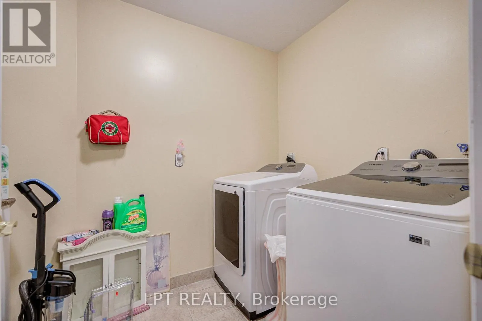 69 WESTACOTT CRESCENT
