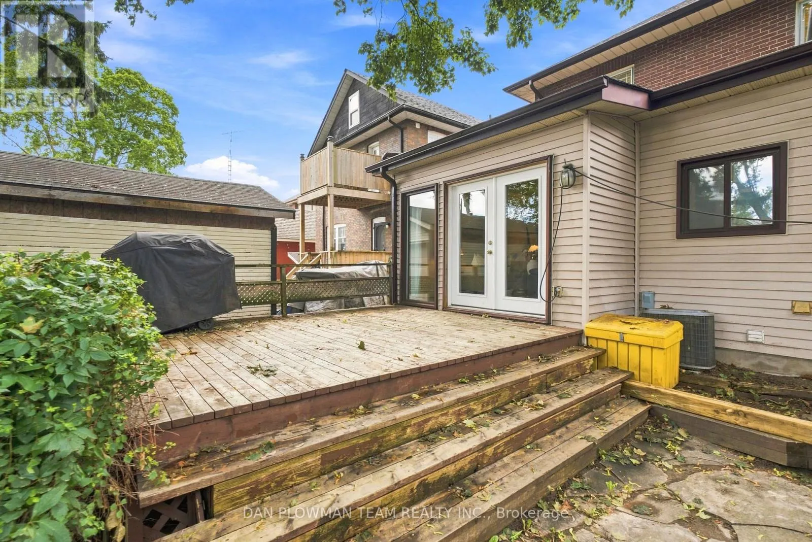 307 WILLIAM STREET E