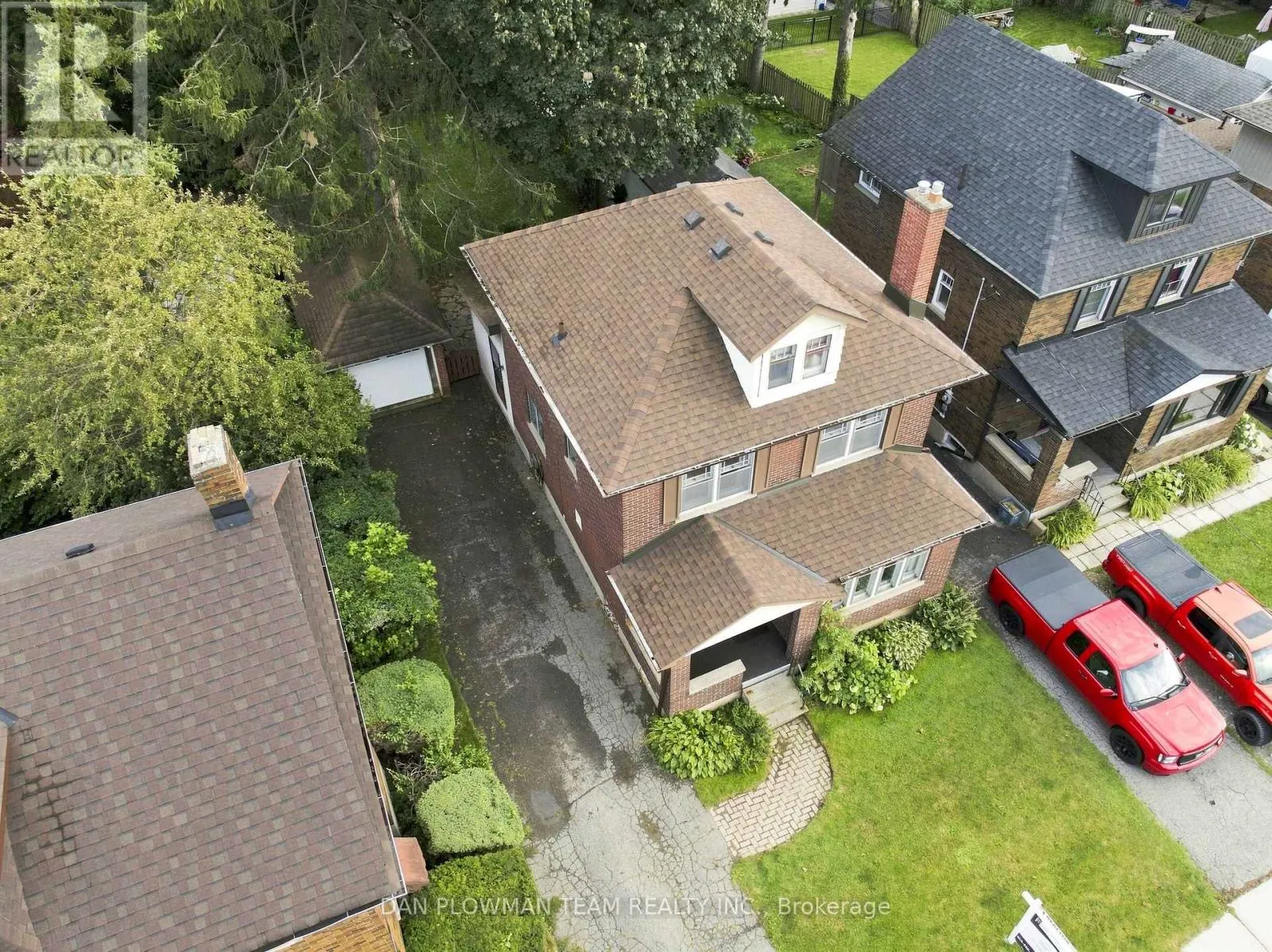 307 WILLIAM STREET E
