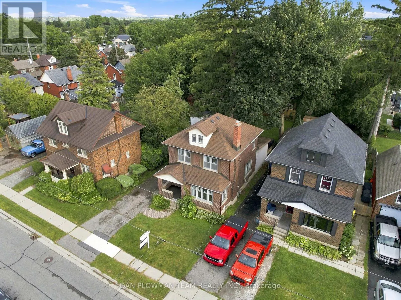 307 WILLIAM STREET E