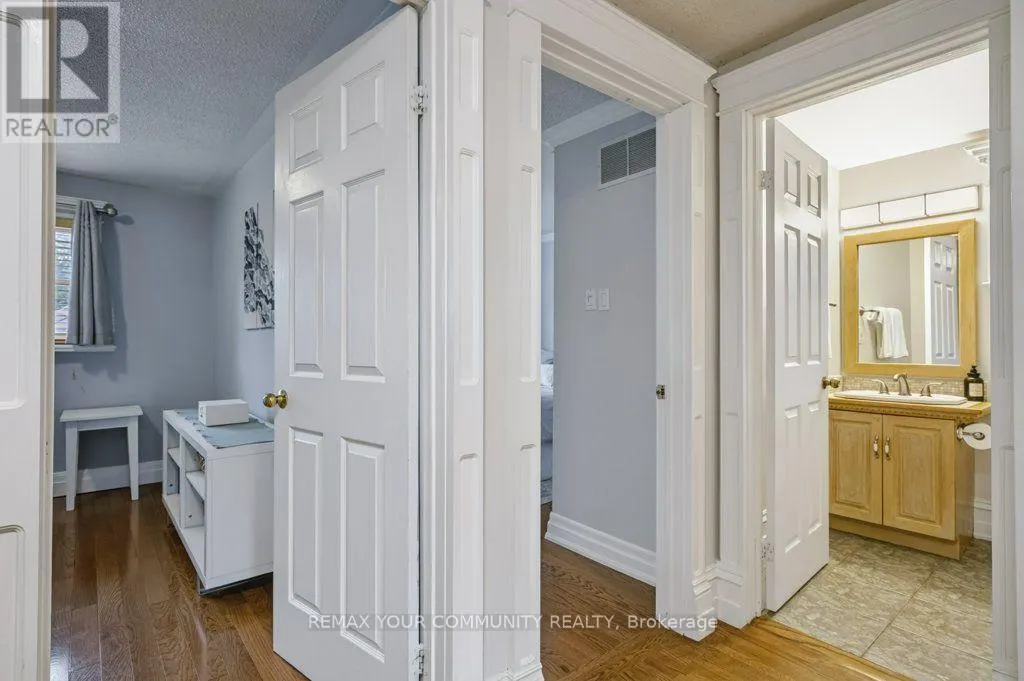 30 RADFORD DRIVE