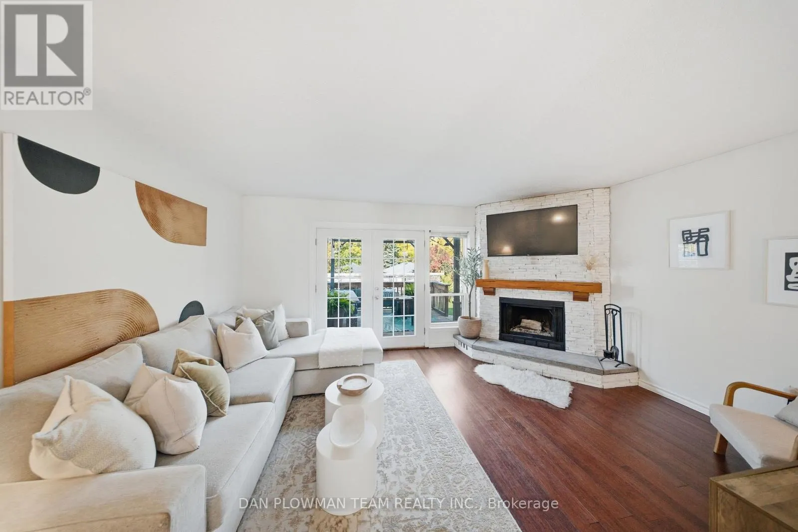 1204 SOUTHDALE AVENUE