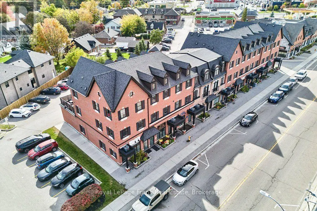 110 - 17 BALDWIN STREET N #110