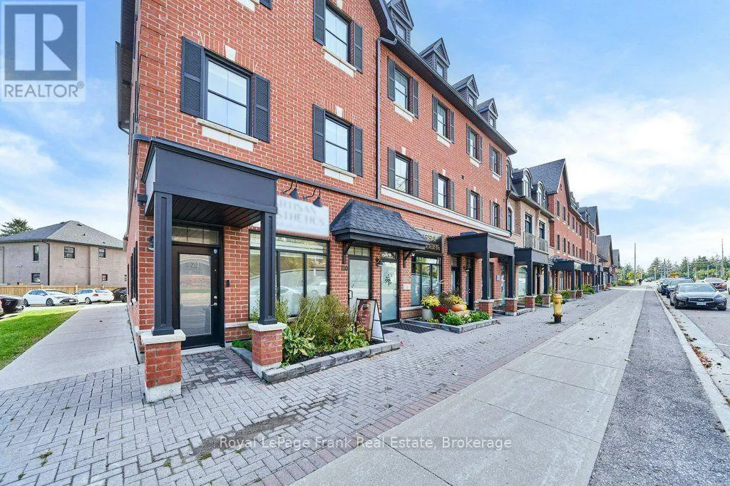 110 - 17 BALDWIN STREET N #110