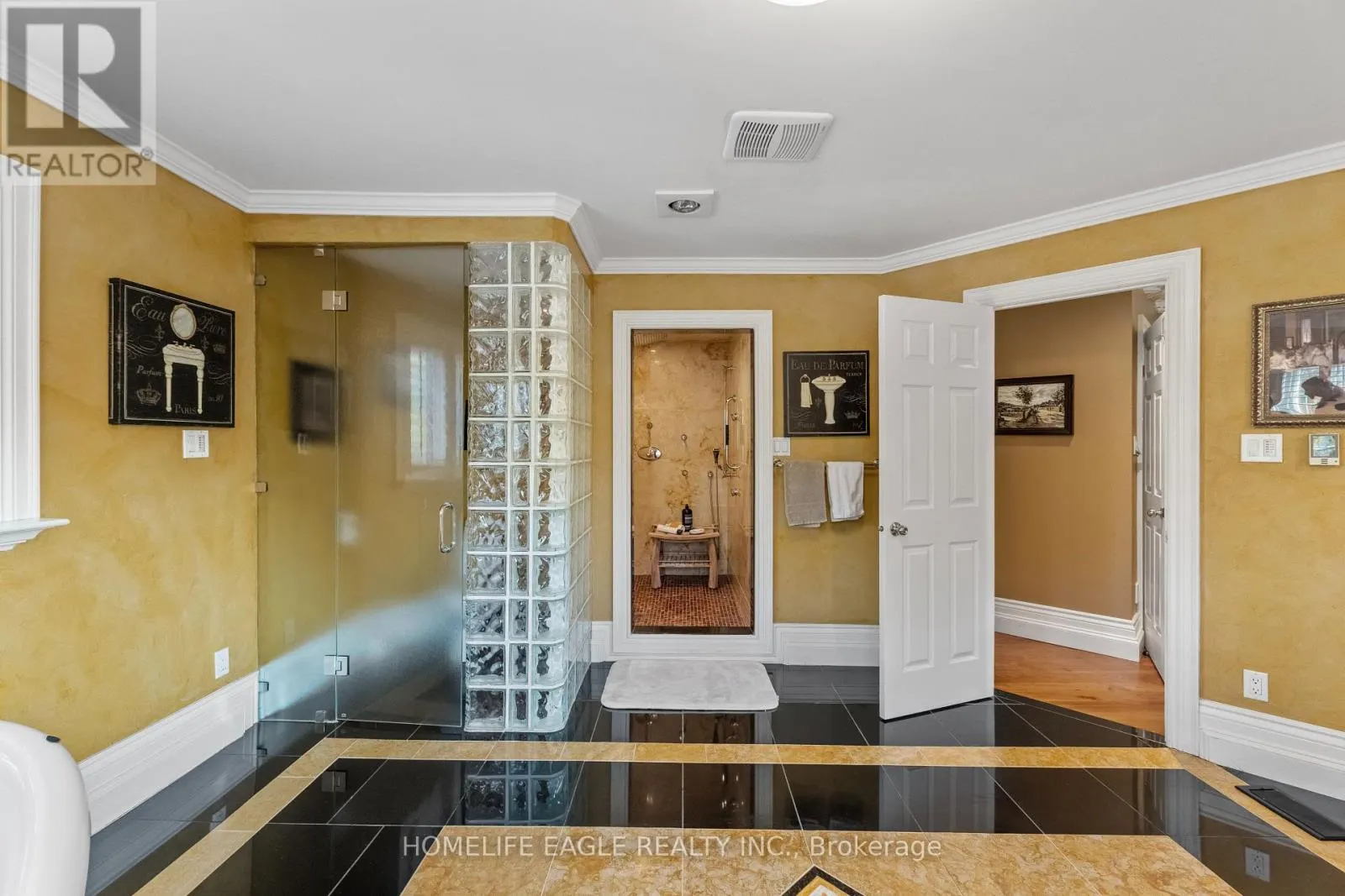 82 ROBERSON DRIVE