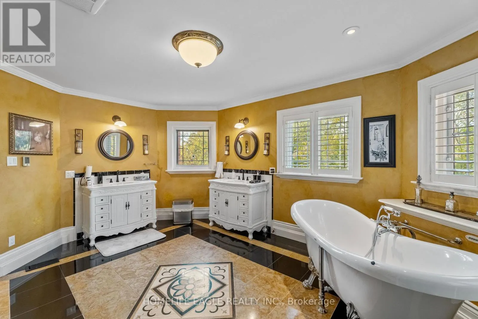82 ROBERSON DRIVE