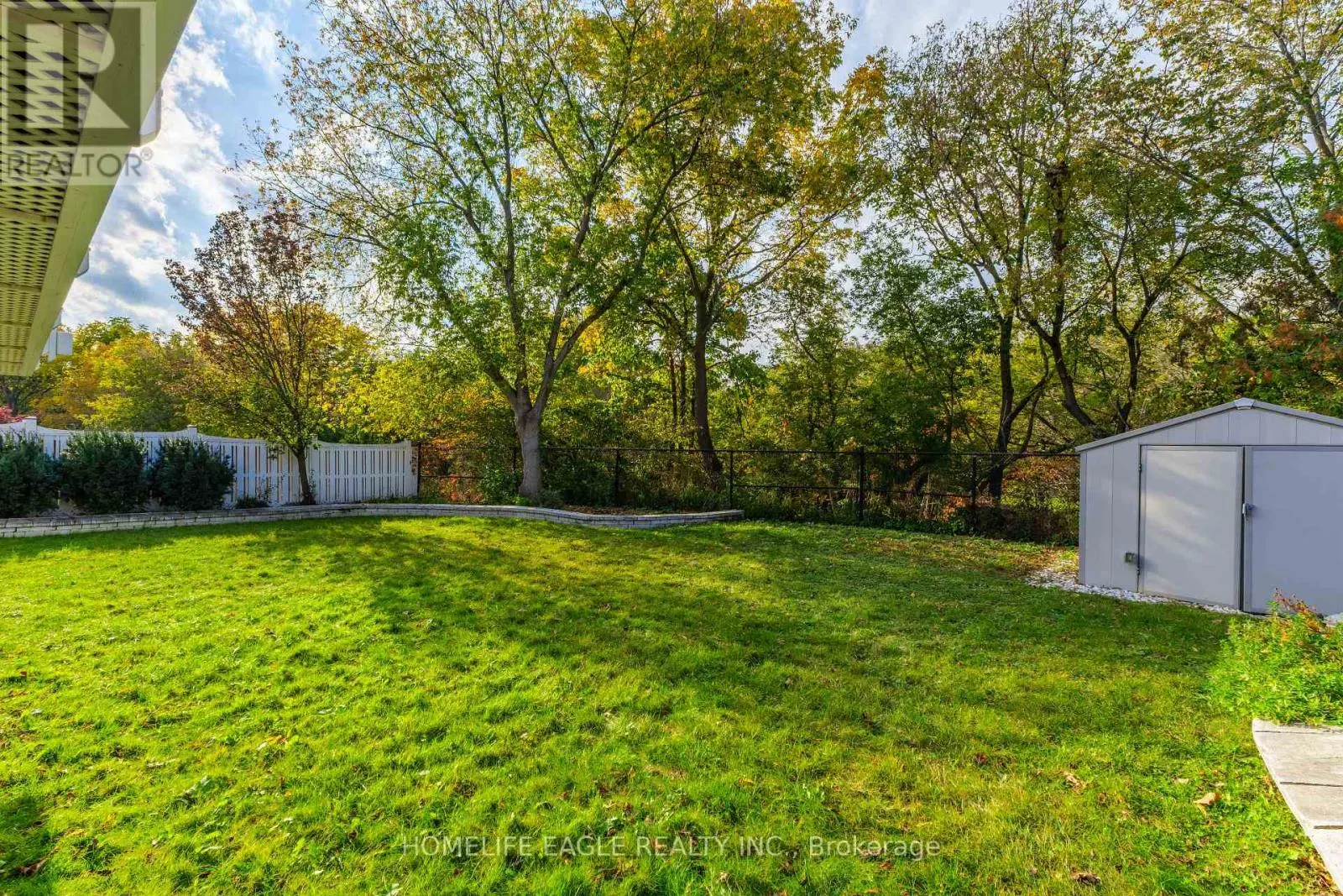 82 ROBERSON DRIVE