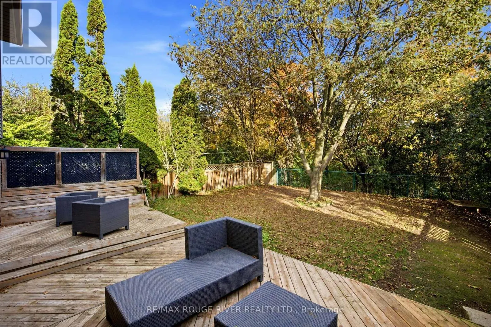 7 GREENVIEW COURT