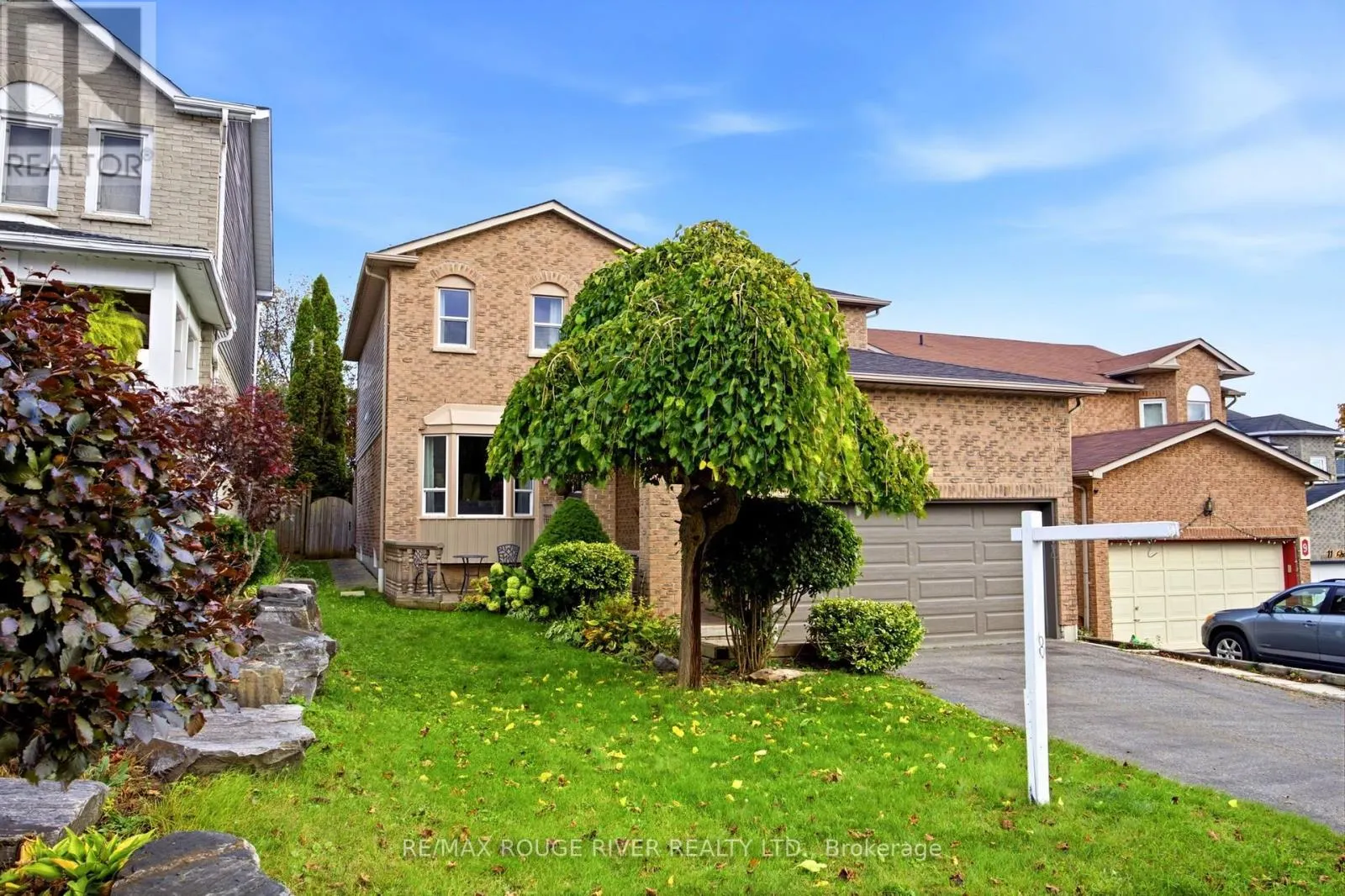 7 GREENVIEW COURT