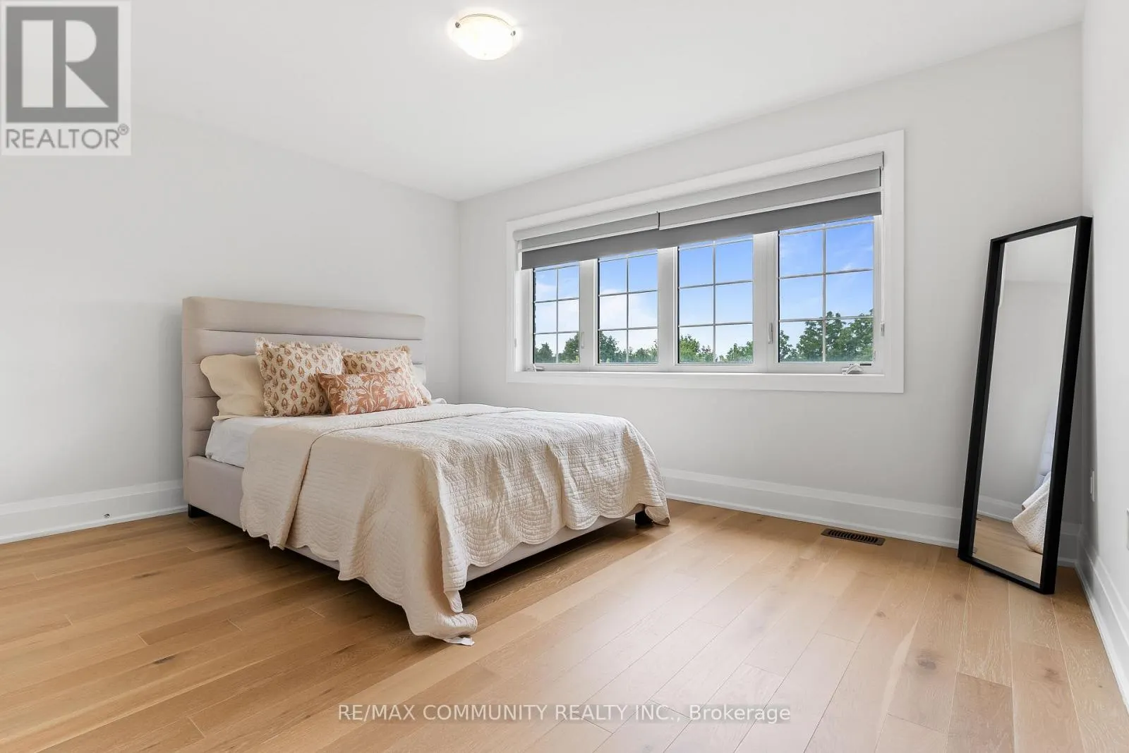 2511 FLORENTINE PLACE