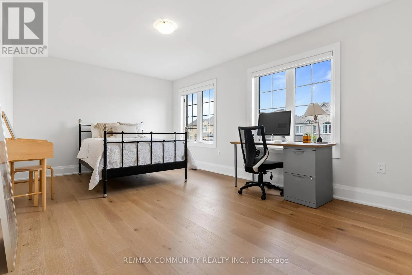 2511 FLORENTINE PLACE