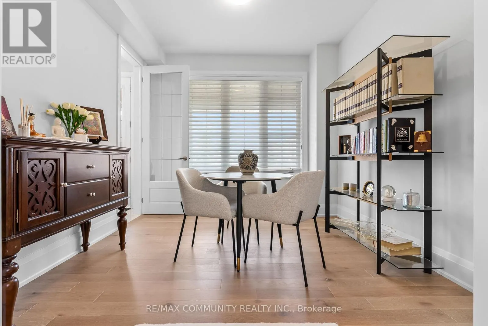 2511 FLORENTINE PLACE