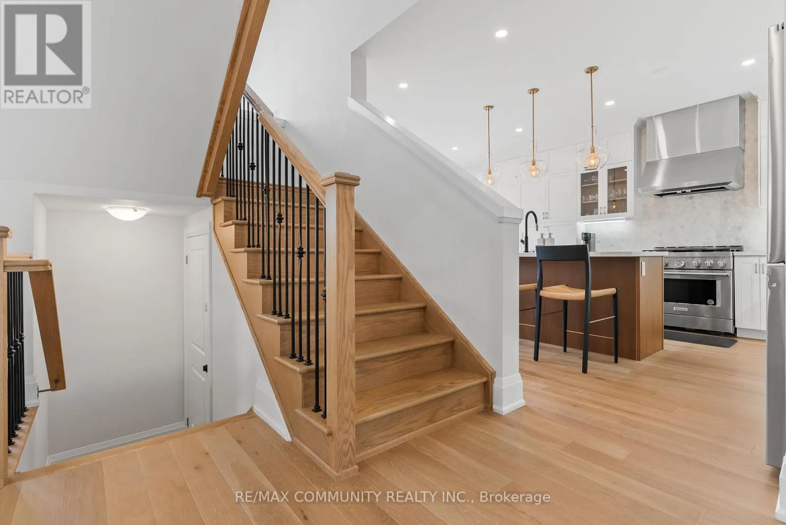 2511 FLORENTINE PLACE