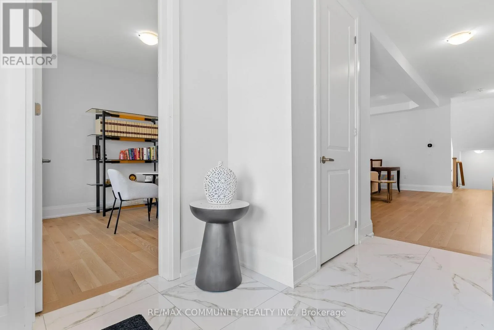 2511 FLORENTINE PLACE