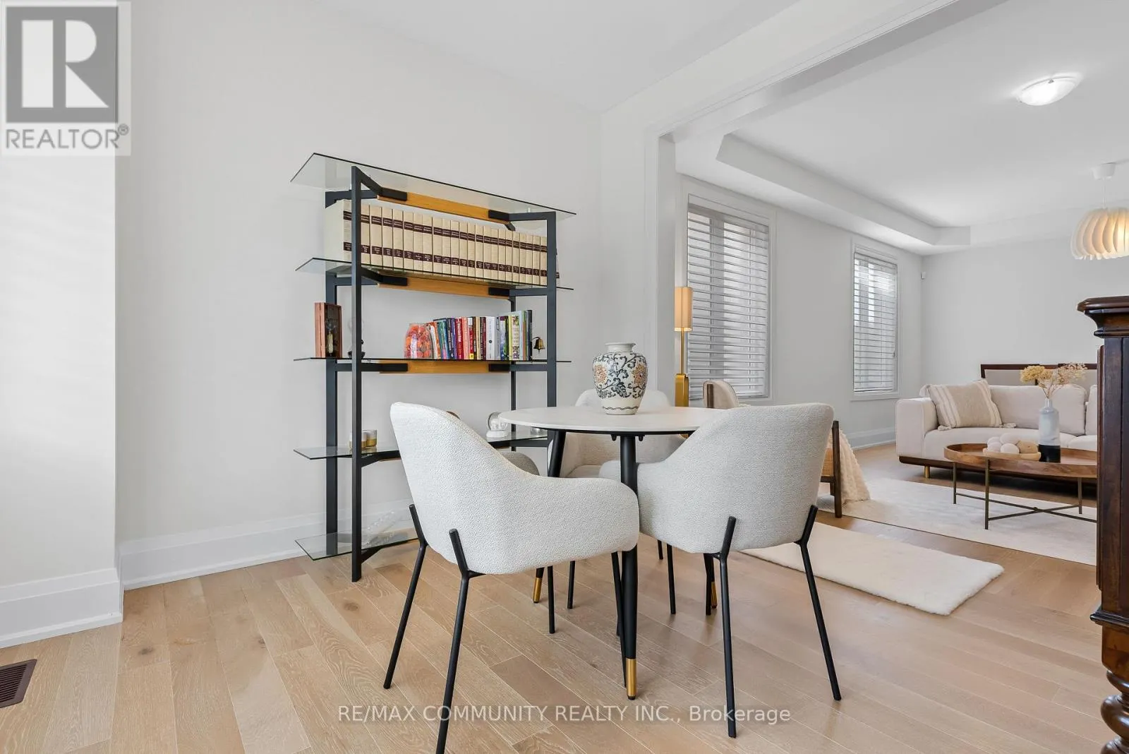 2511 FLORENTINE PLACE