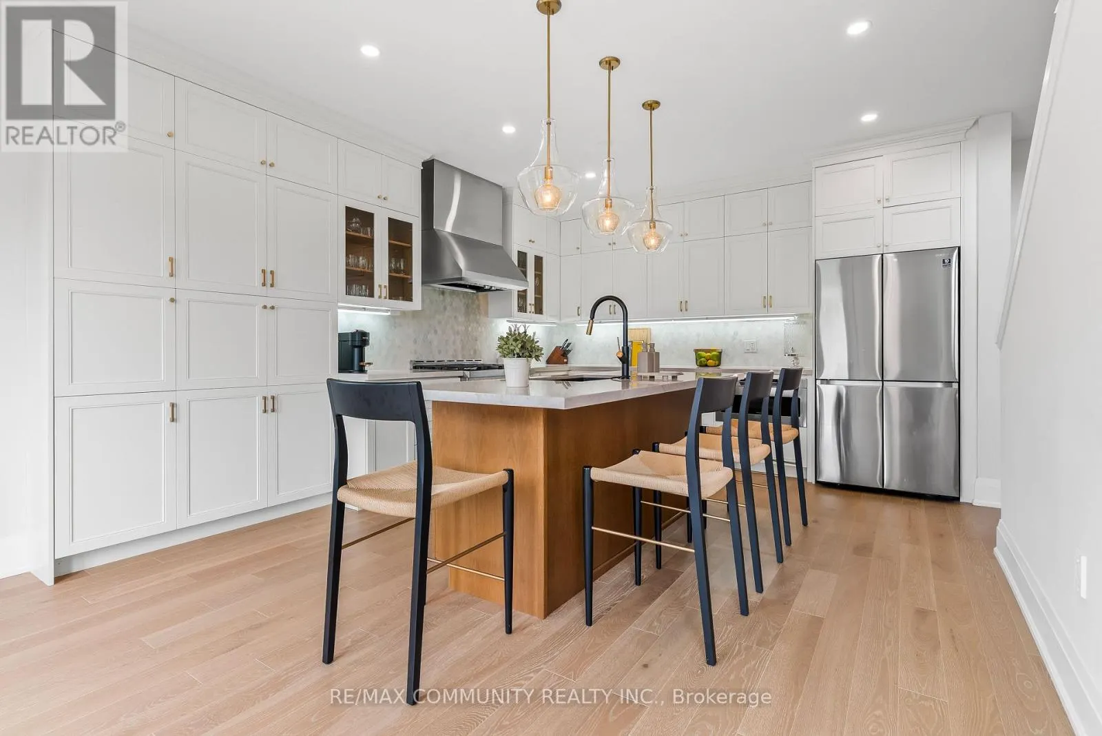 2511 FLORENTINE PLACE